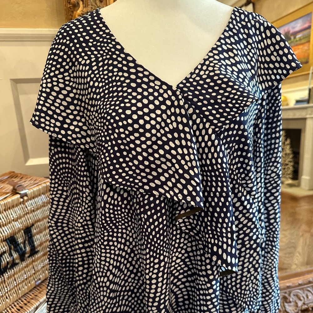 Diane Von Furstenberg Easton Dot Ivory Silk Bouse NWT Size 8